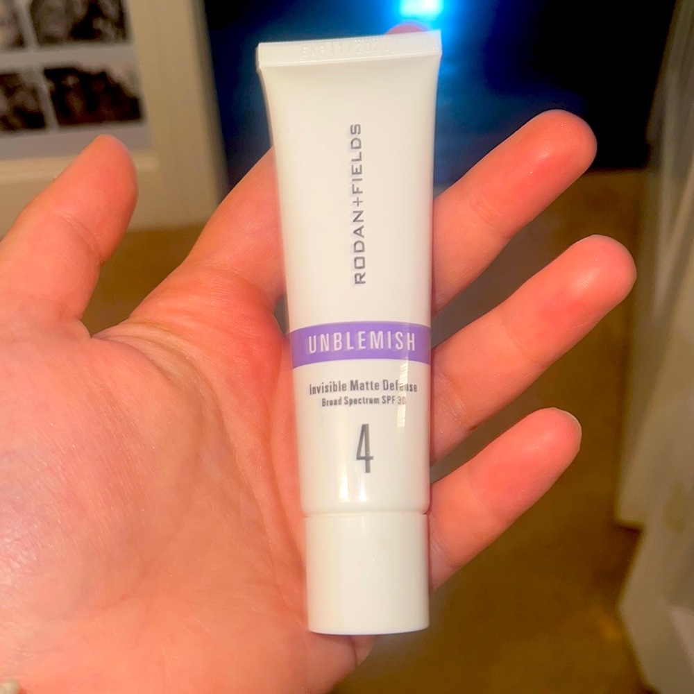 Rodman + Fields Unblemish Invisible Matte Defense Step 4